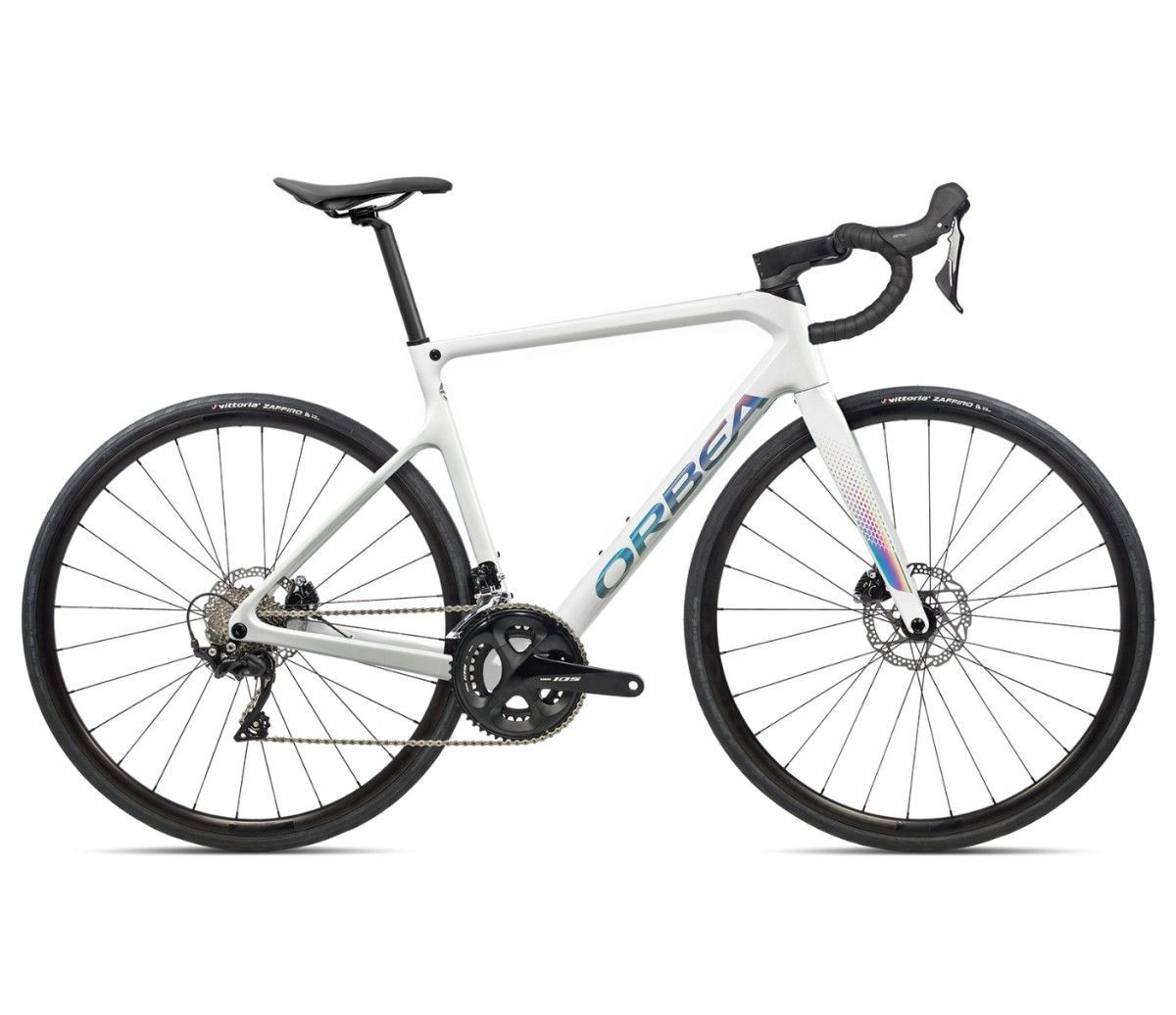 Orbea ORCA M30 53 BLA-IRI, White - Iris (Gloss), merk Orbea met EAN 8434446888731